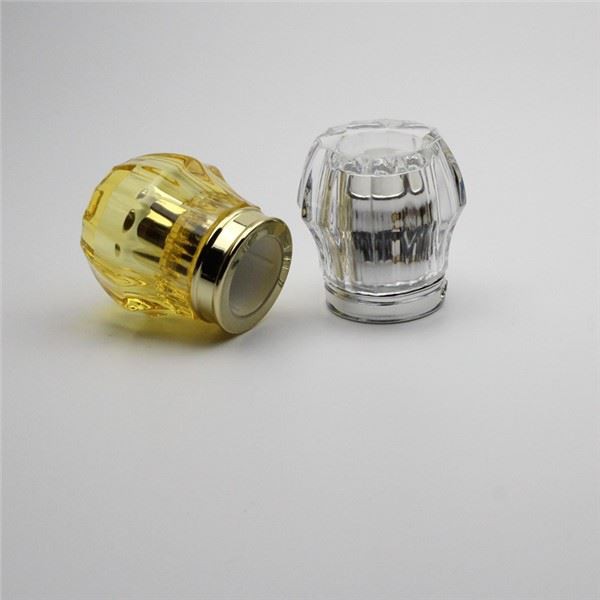 Akrila vāciņš smaržu iepakojumam